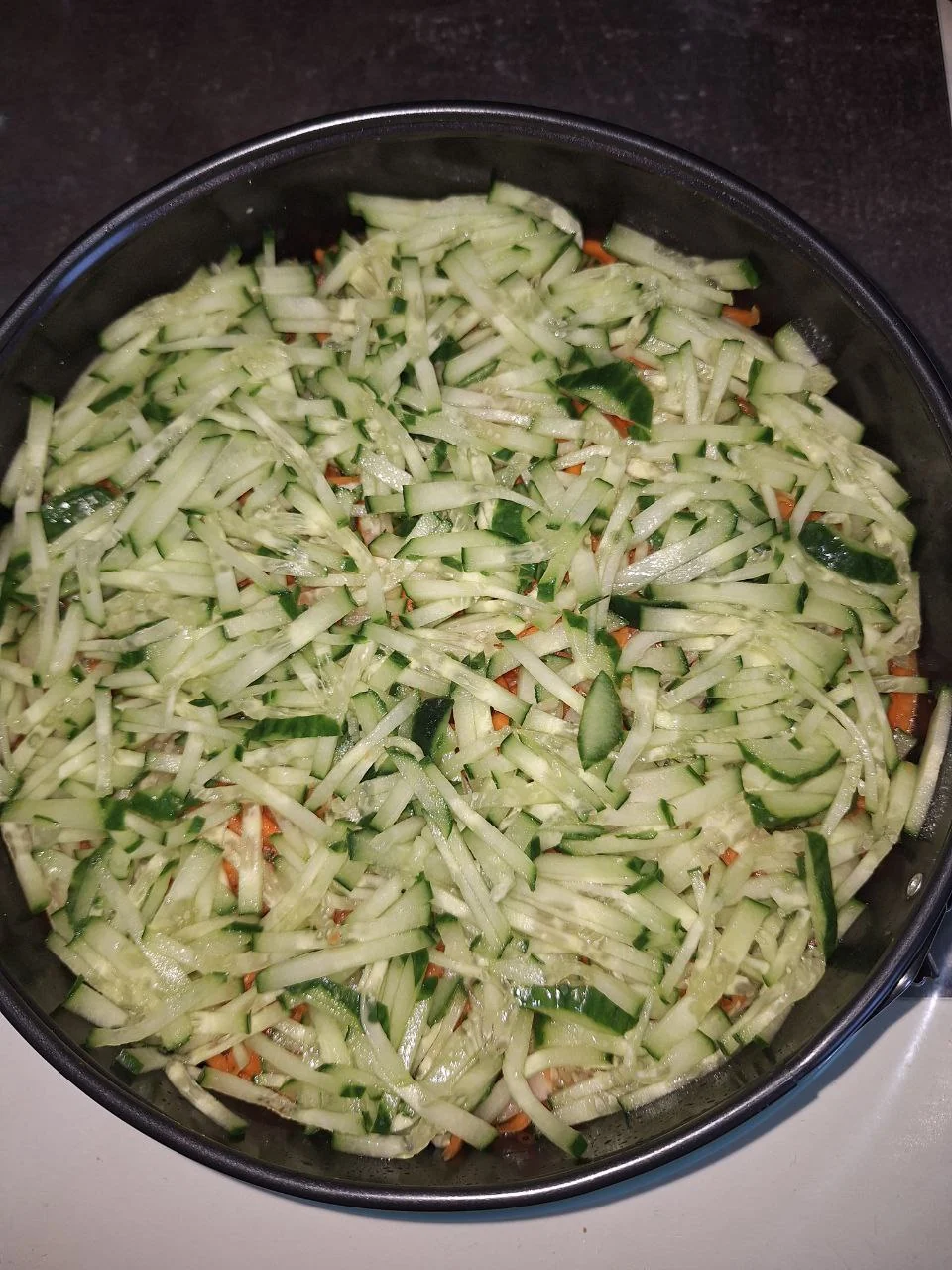 Салат с копчёной курицей и морковью по-корейски