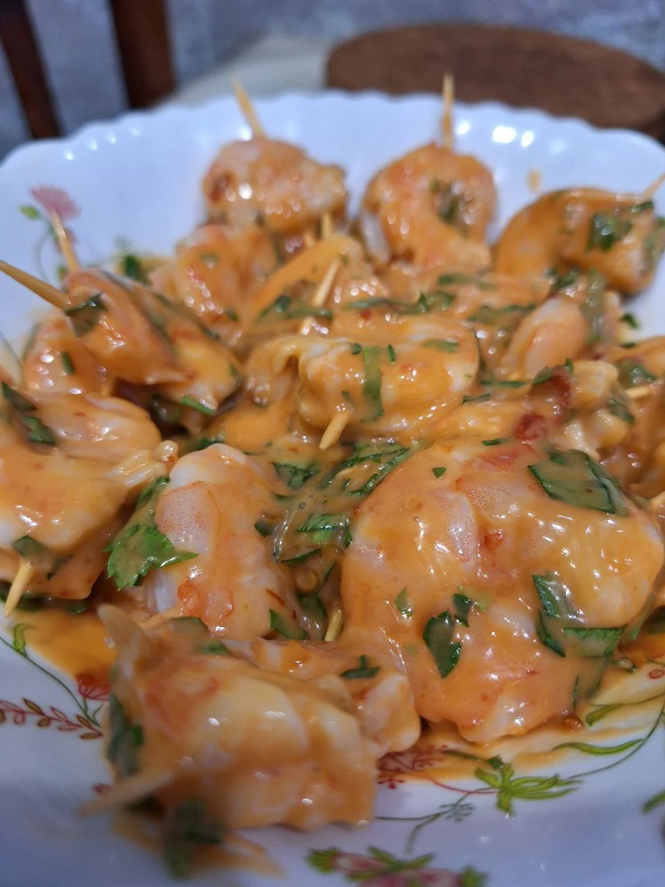 Шампиньоны, фаршированные креветками и сыром
